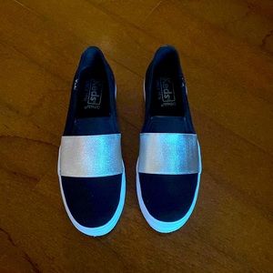 Keds